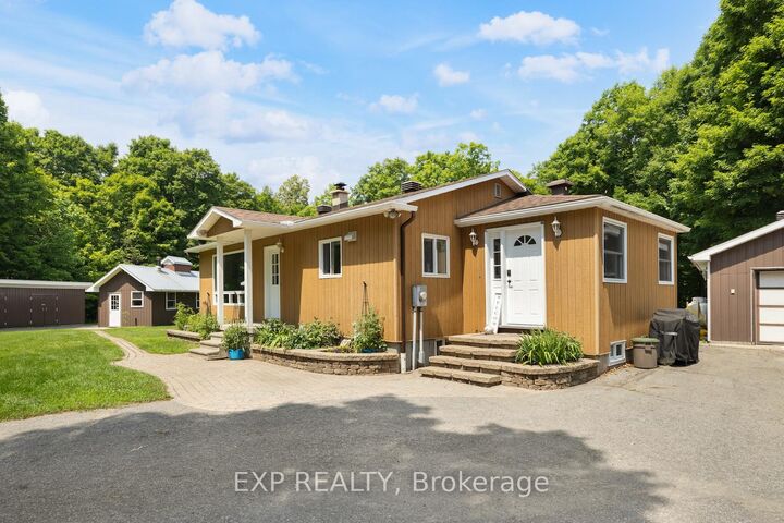 Property Photo:  466 Wolf Grove Road  ON K0A 1A0 
