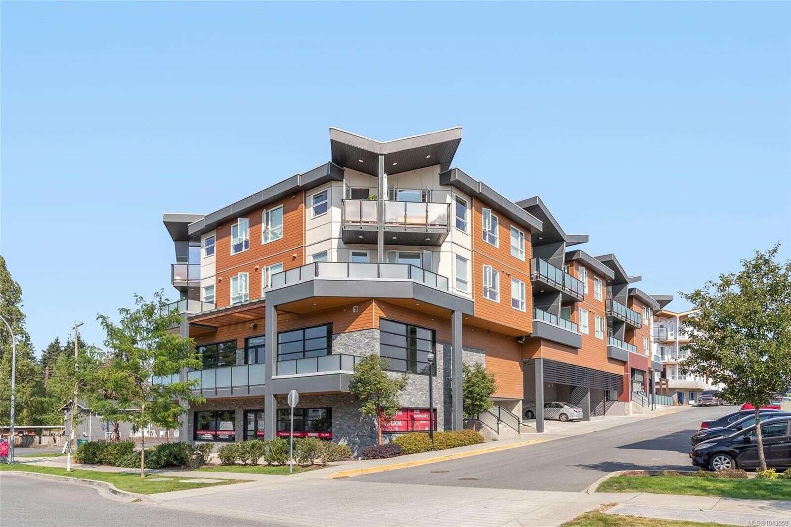 Property Photo:  525 Third St 308  BC V9R 1W7 