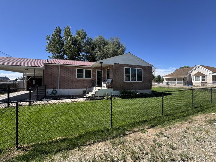 Property Photo:  455 N 100 E  UT 84713 