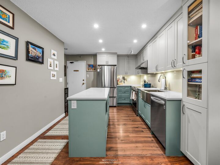 Photo de la propriété:  1500 Pendrell Street 319  BC V6G 3A5 
