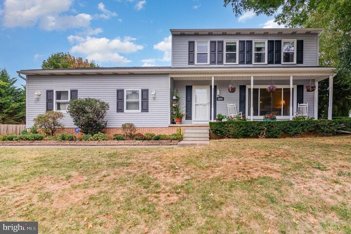 2800 W Rosegarden Boulevard  Mechanicsburg PA 17055 photo