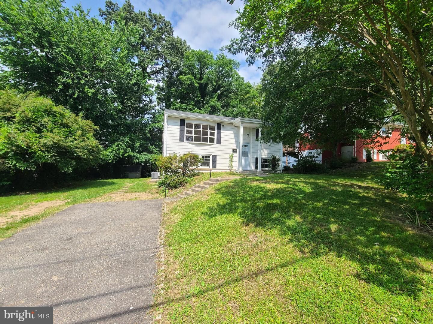 Property Photo: 1524 Florida Avenue VA 22191