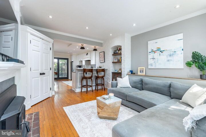 Property Photo:  621 Lombard Street  PA 19147 