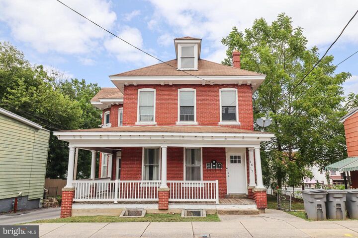 Property Photo: 1617 Center Street PA 17042