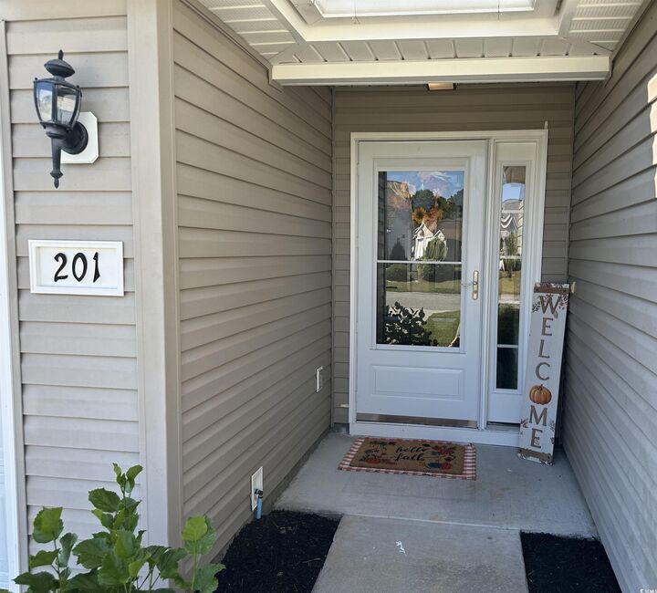 Property Photo:  201 Four Leaf Ln.  SC 29576 