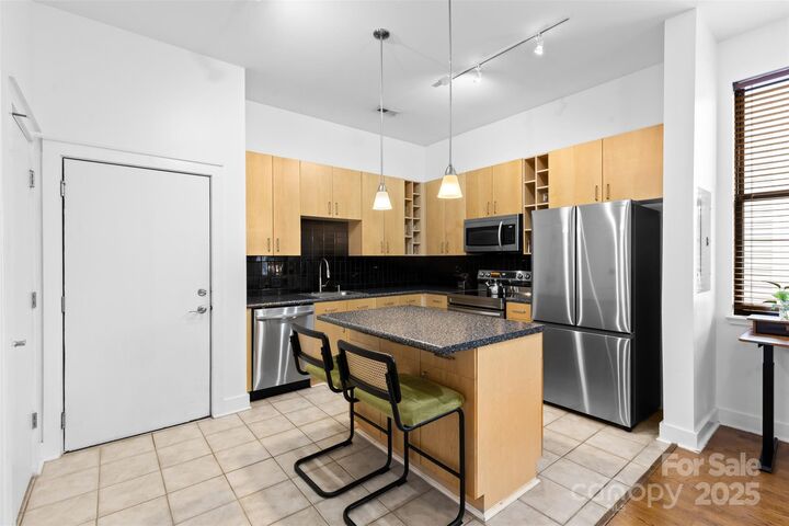 Property Photo:  704 N Davidson Street  NC 28202 