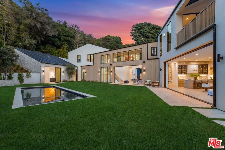 1749 Mandeville Ln  Los Angeles CA 90049 photo