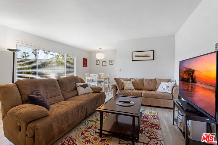 Property Photo:  2002 4th St  CA 90405 