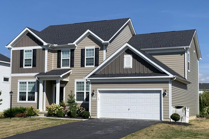 Property Photo:  8139 Comstock NW Terrace  OH 43147