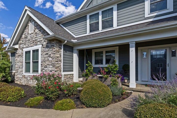 Property Photo:  1462 Lovingston Way  OH 43074 
