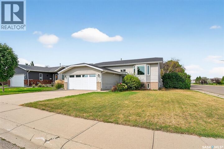 Property Photo:  4 Lewry Crescent  SK S6J 1J8 