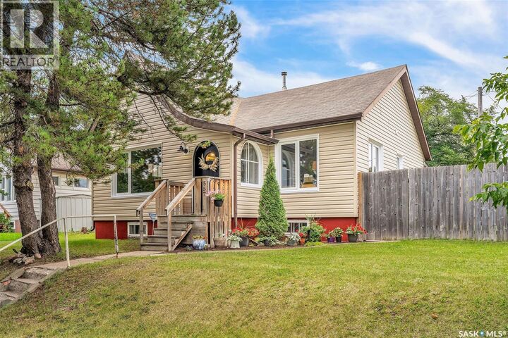 557 13th Street W  Prince Albert SK S6V 3G8 photo
