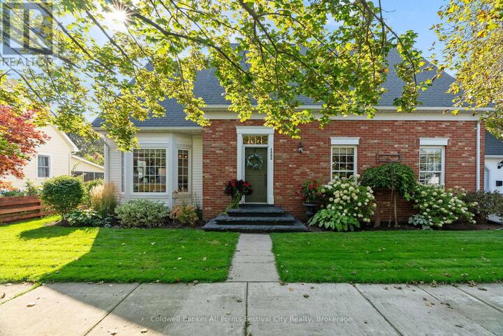Property Photo:  122 Warren Street Northwest  ON N7A 3W4 