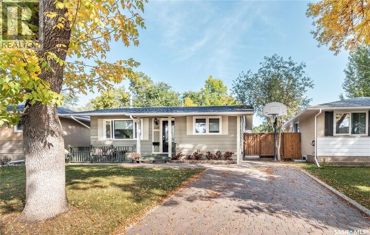 Property Photo:  227 McMaster Crescent  SK S7H 4E4 
