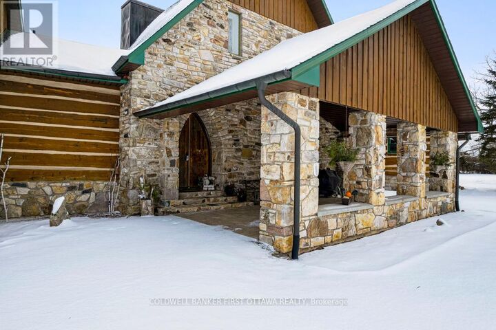 Photo de la propriété: 2499 Bathurst Concession 2 Road ON K7H 3C9