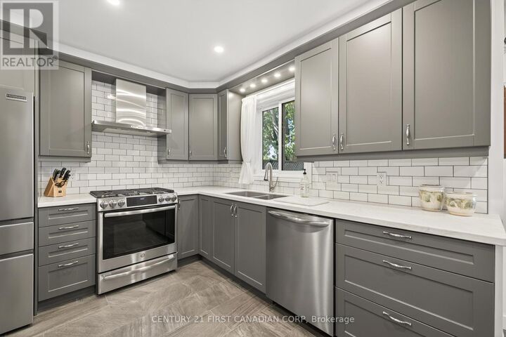 Property Photo: 24 Moreau Crescent ON N5V 4S7