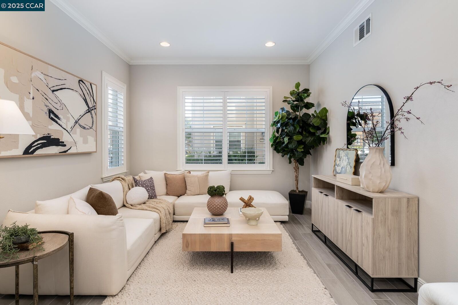 Property Photo: 5110 Rowan Dr CA 94582