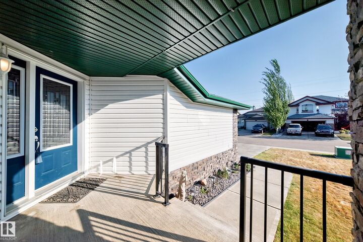 Property Photo:  6424 164 Avenue NW  AB T5Y 3J2 
