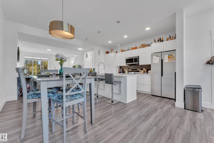 Property Photo:  1448 Keswick Drive SW  AB T6W 4T9 