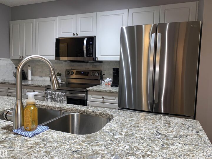 Property Photo:  3818 Allan Drive SW  AB T6W 0S7 
