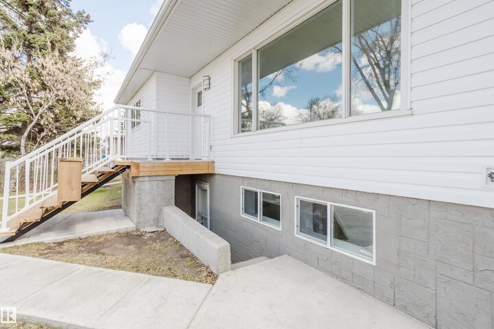 12821 125 Street NW  Edmonton AB T5L 0V1 photo