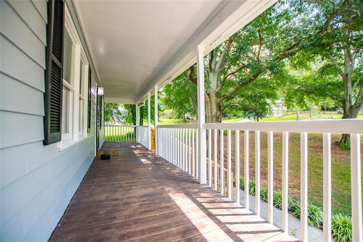 Property Photo:  58 Riverchase Drive  GA 30180 