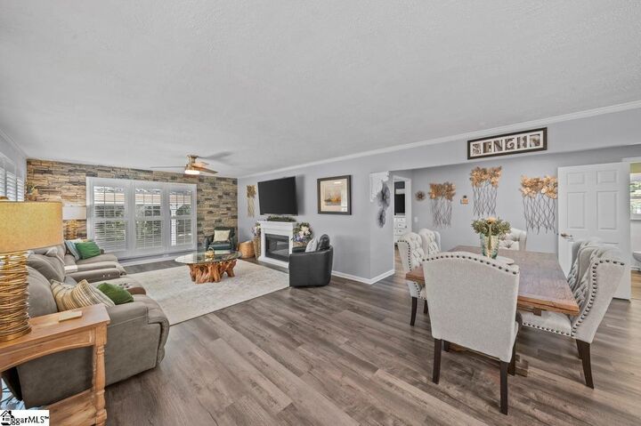 Property Photo:  213 Harts Lane  SC 29681 