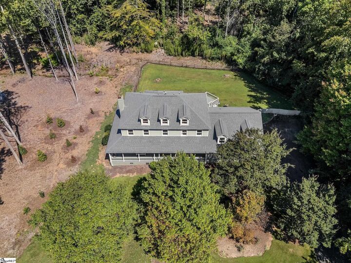 Property Photo: 1218 Shadowood Drive SC 29301