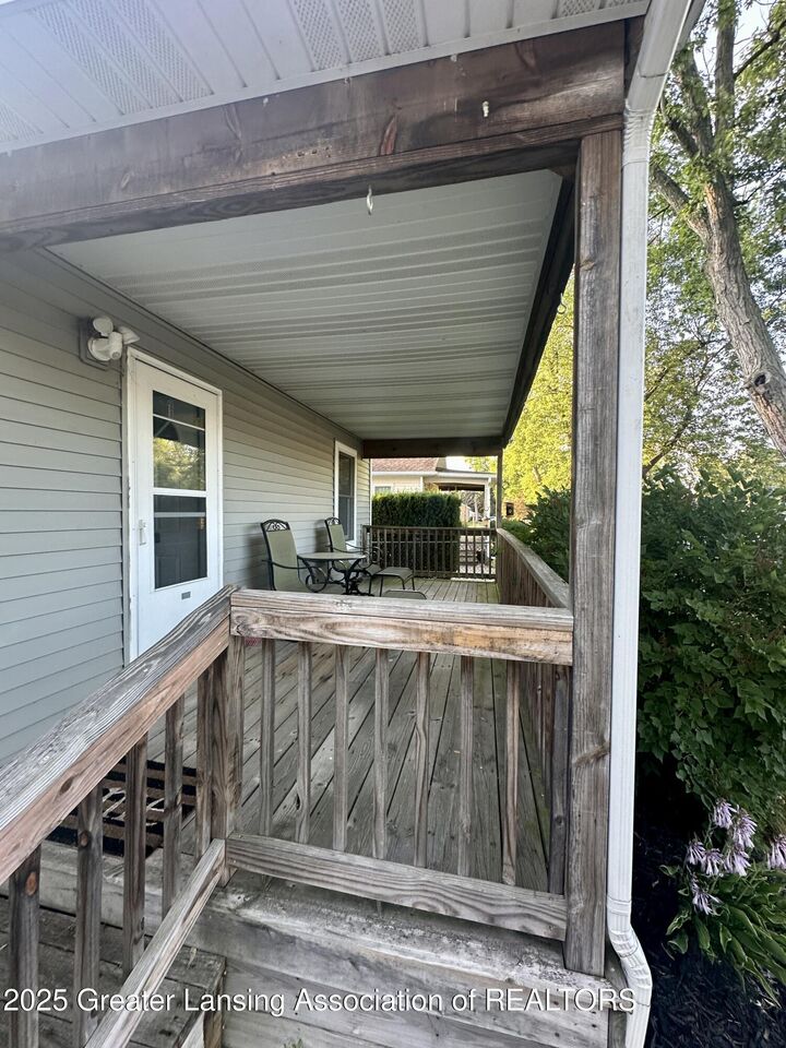 Property Photo:  215 Winifred Avenue  MI 48917 