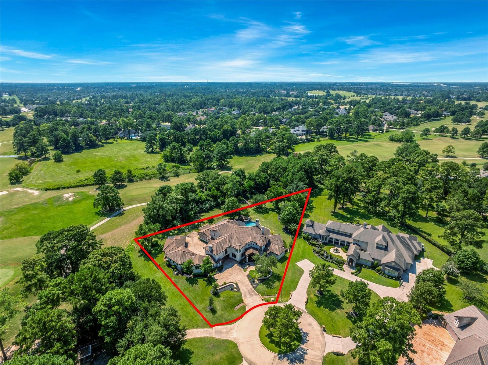 Property Photo:  2 Highclere Park Drive  TX 77379 