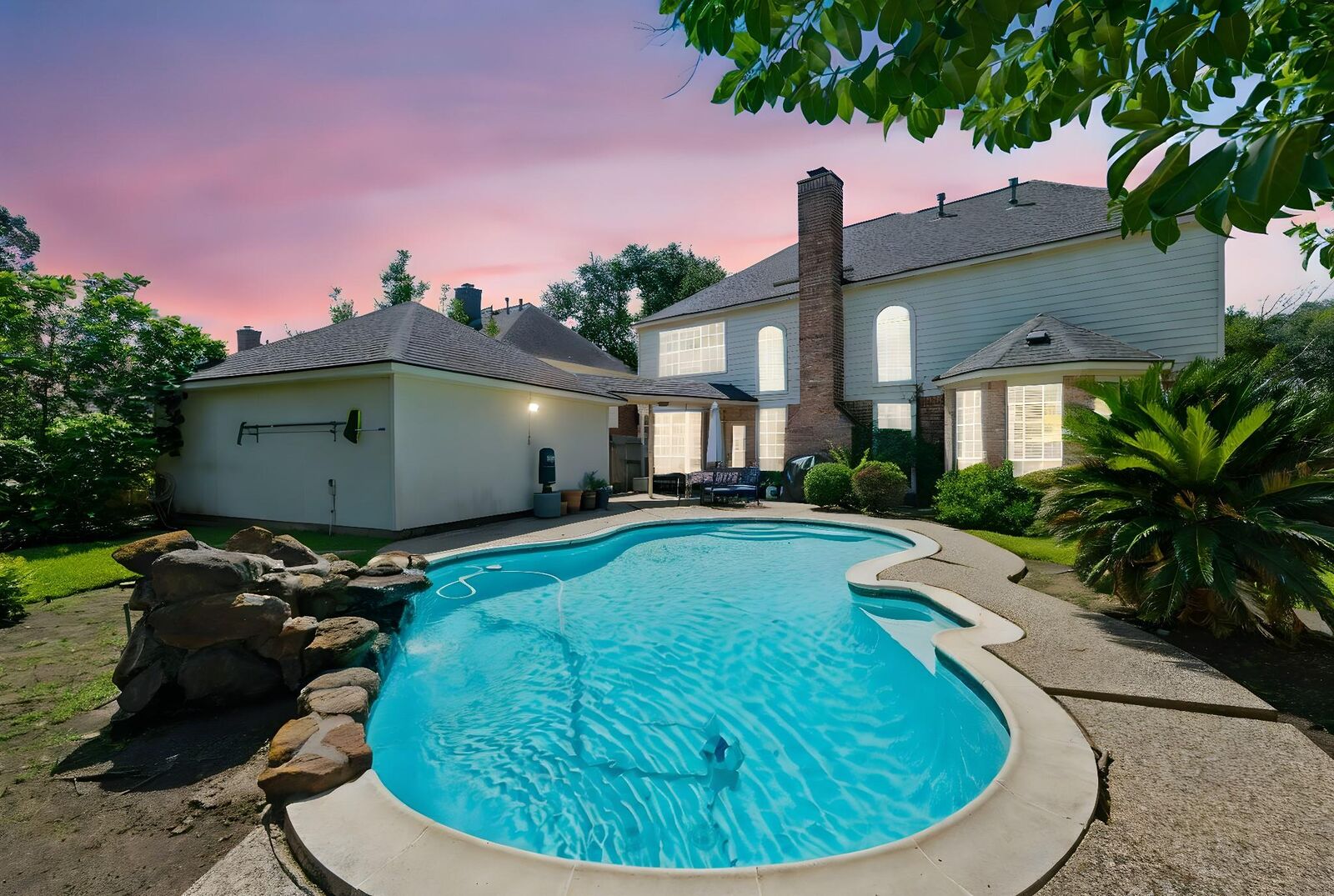 Property Photo:  4907 Cambridge Street  TX 77479 