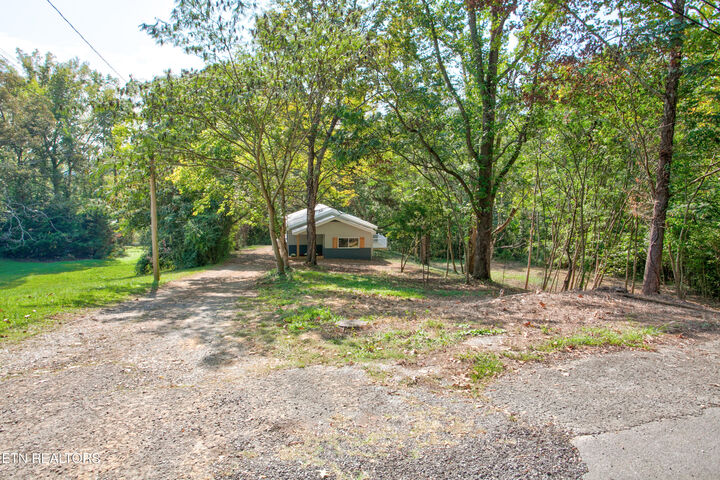 Property Photo:  4532 Cambridge Rd  TN 37886 