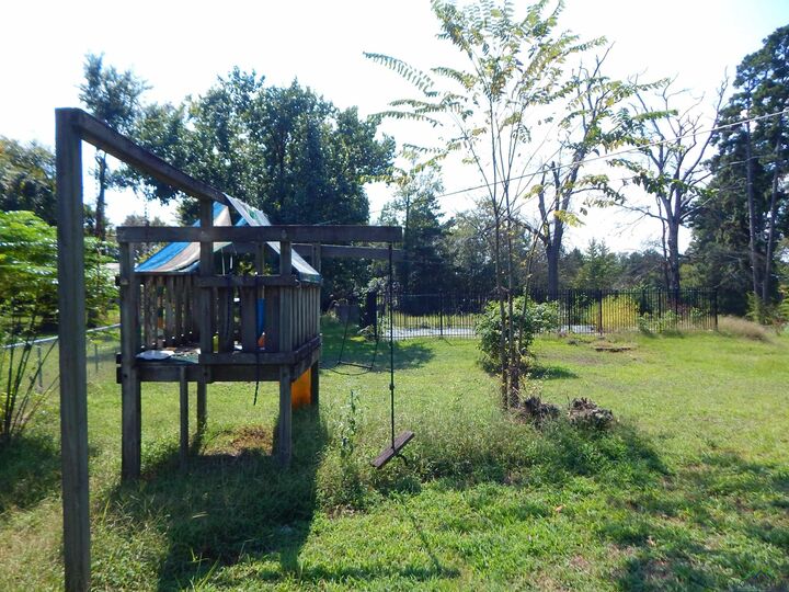 Property Photo:  1703 Briarwood  TX 75644 