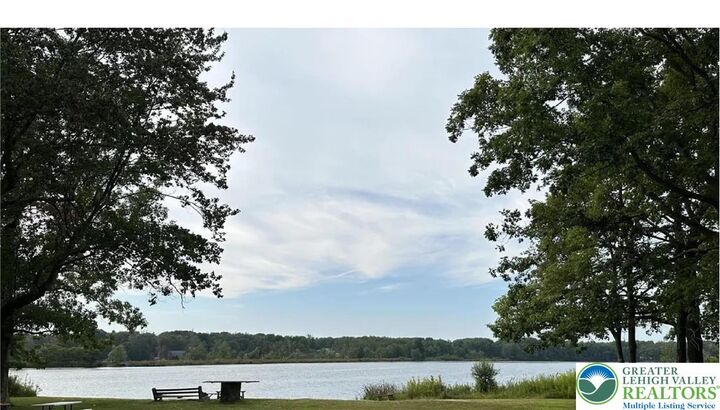 Property Photo: 1151 Lexington Avenue 38 PA 18344