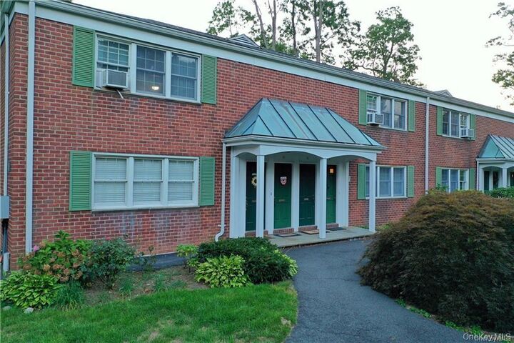 600 Bedford Road 10  Pleasantville NY 10570 photo