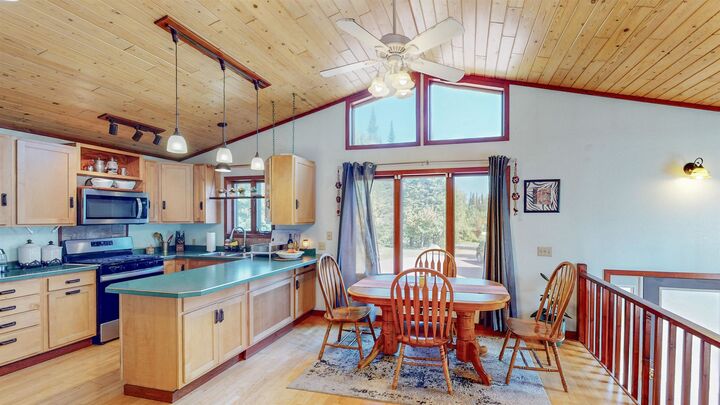 Property Photo:  535 Humphrey Cr  MN 55604