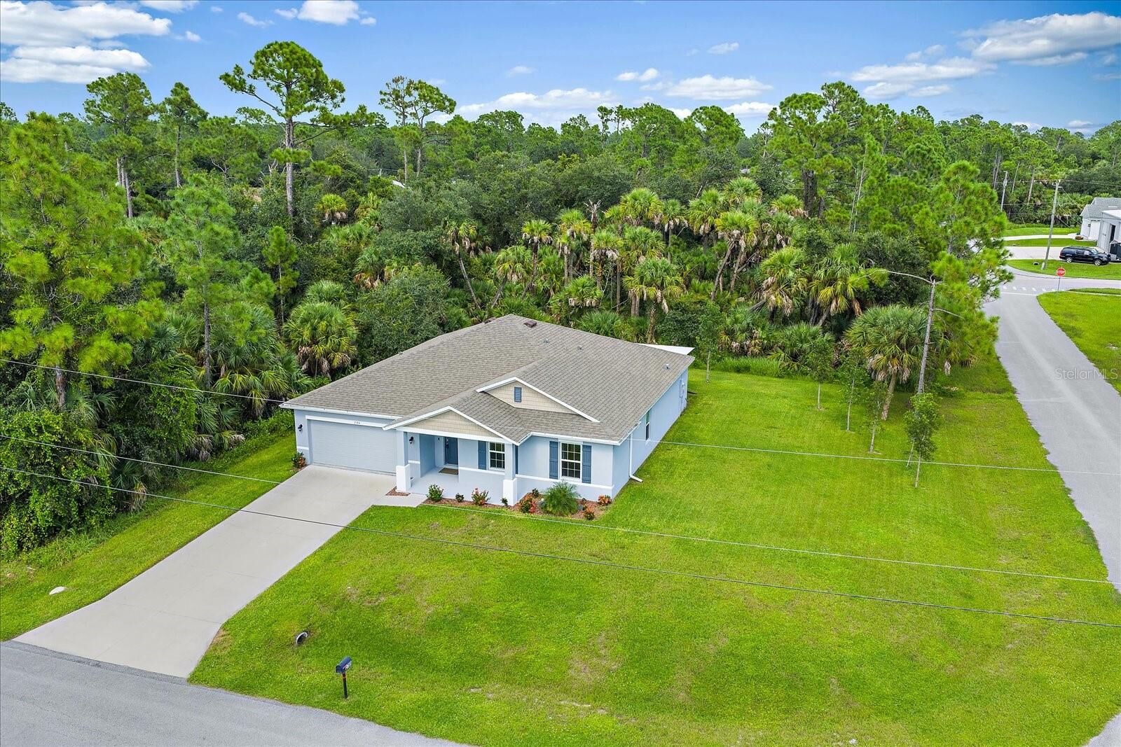 Property Photo: 2784 Dode Avenue FL 34288