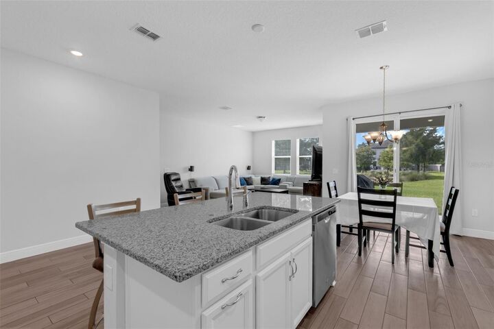 Property Photo:  2087 Laurelwood Way  FL 32792
