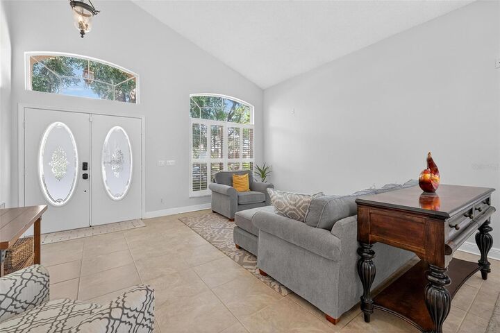 Property Photo:  1400 Holly Glen Run  FL 32703 