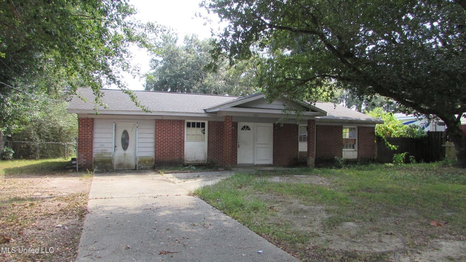 Property Photo:  103 Fore Street  MS 39503 