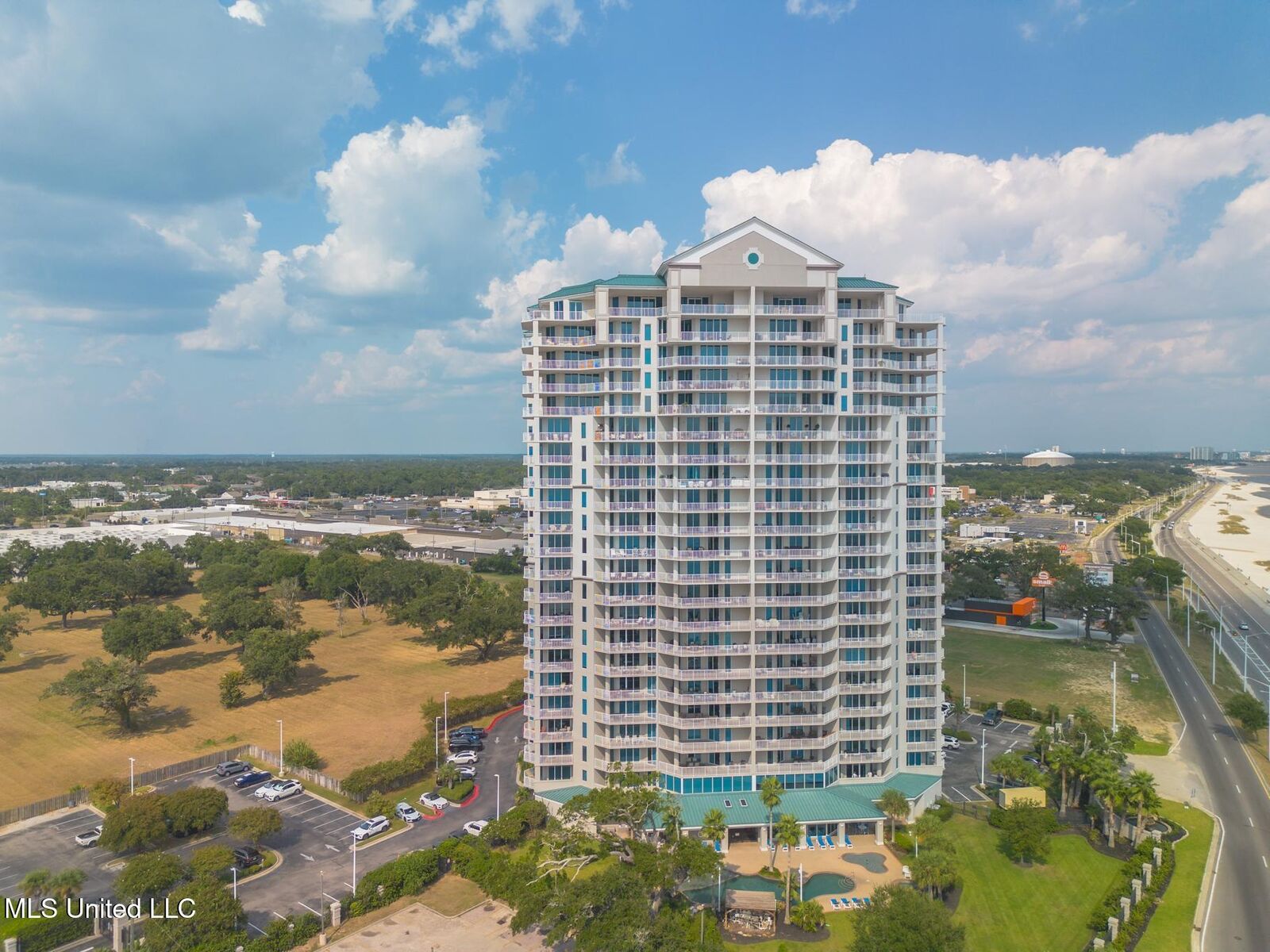 Property Photo:  2668 Beach Boulevard  MS 39531 