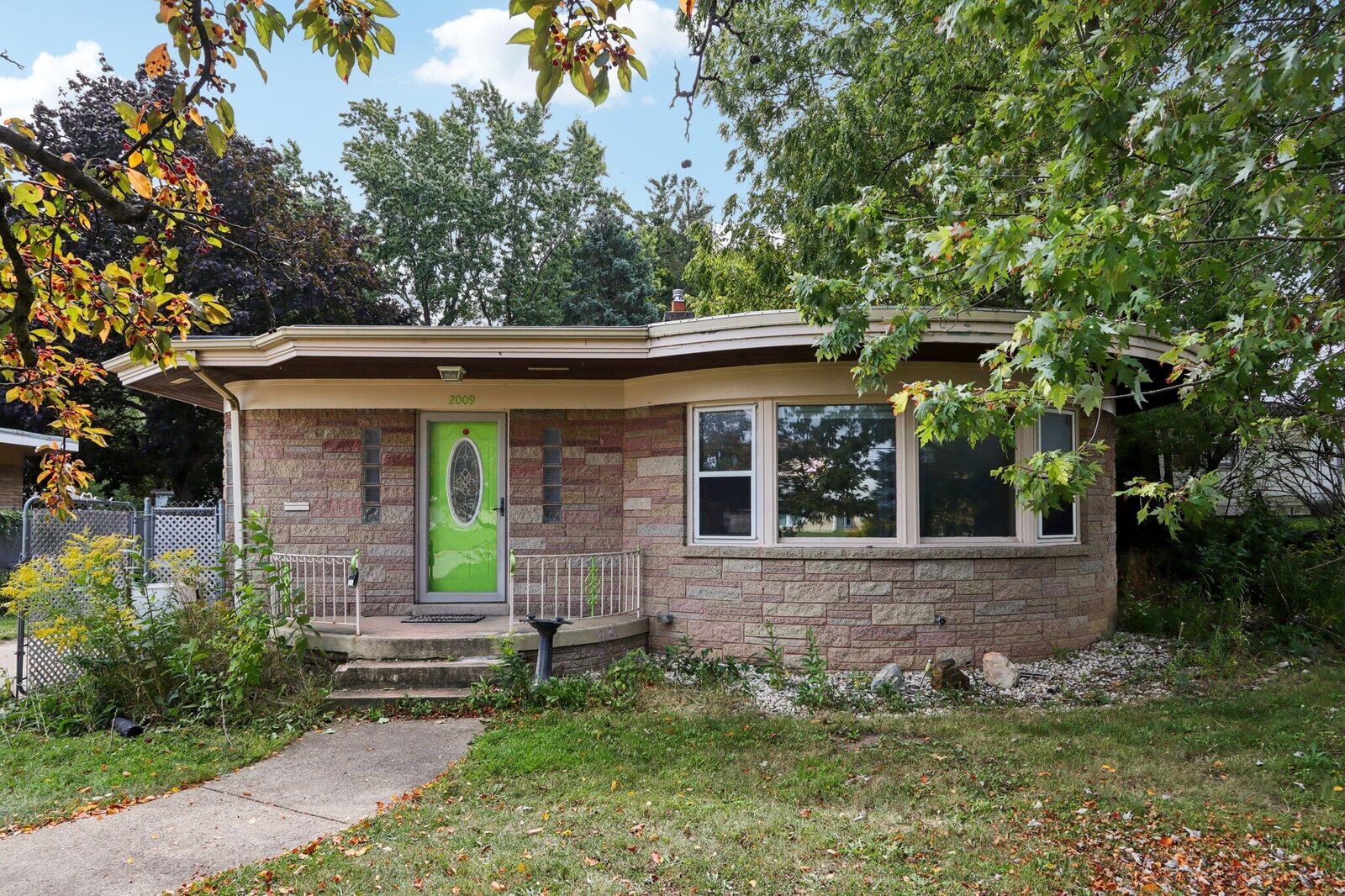 Property Photo:  2009 Rapids Dr  WI 53404 