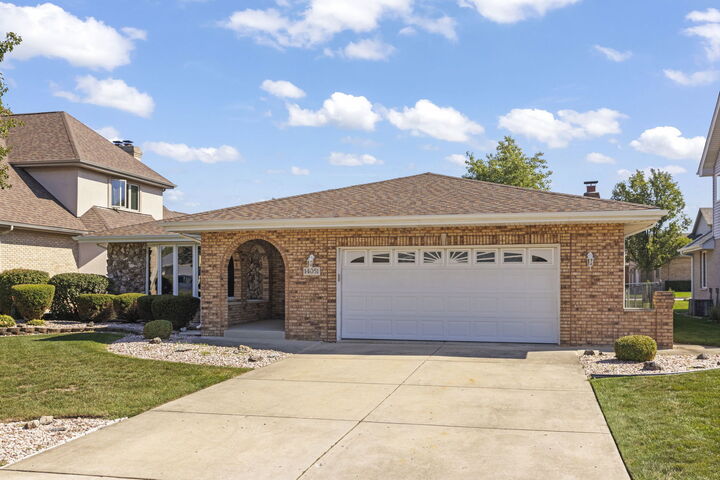 Property Photo:  14051 E Laramie Court  IL 60418 