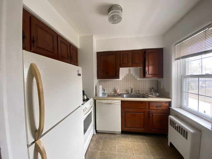 Property Photo:  508 Bonnie Brae Place I2  IL 60305 