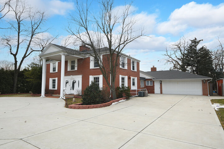 Property Photo: 305 N Reed Street IL 60435