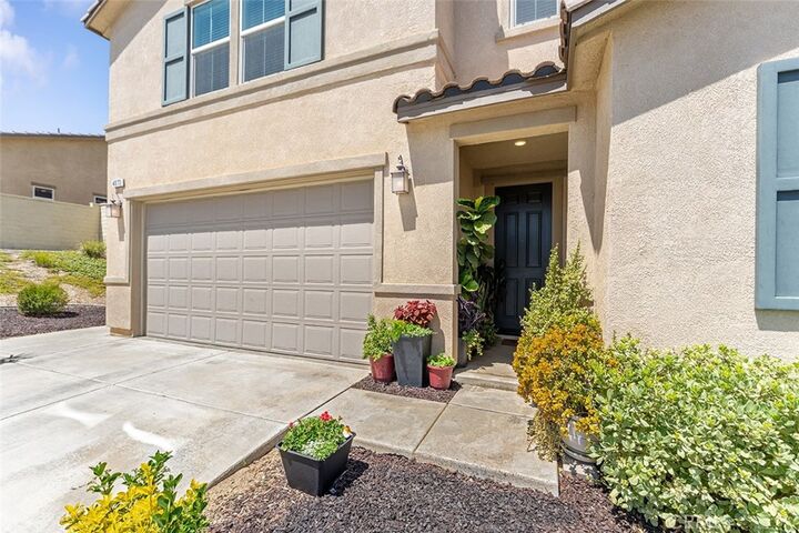 Property Photo:  4073 Tamarind Ridge  CA 92530 