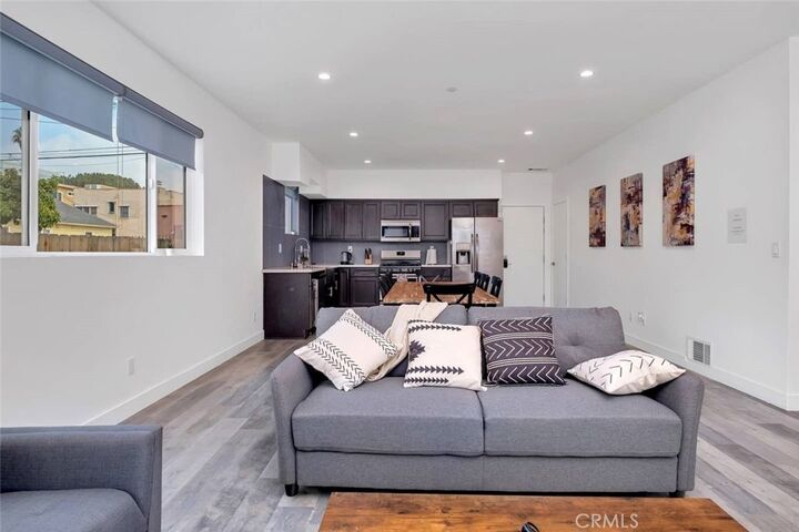 Property Photo:  1342 N Kenmore  CA 90027 