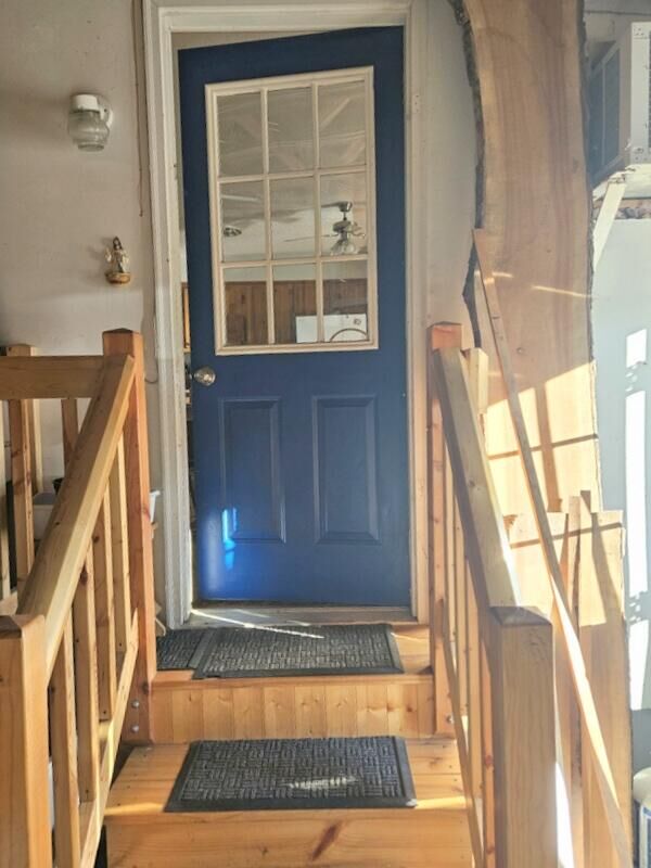Property Photo:  10 Swale Lane  ME 04240 