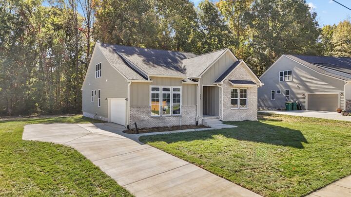 Property Photo:  109 Chalone Dr  TN 37188