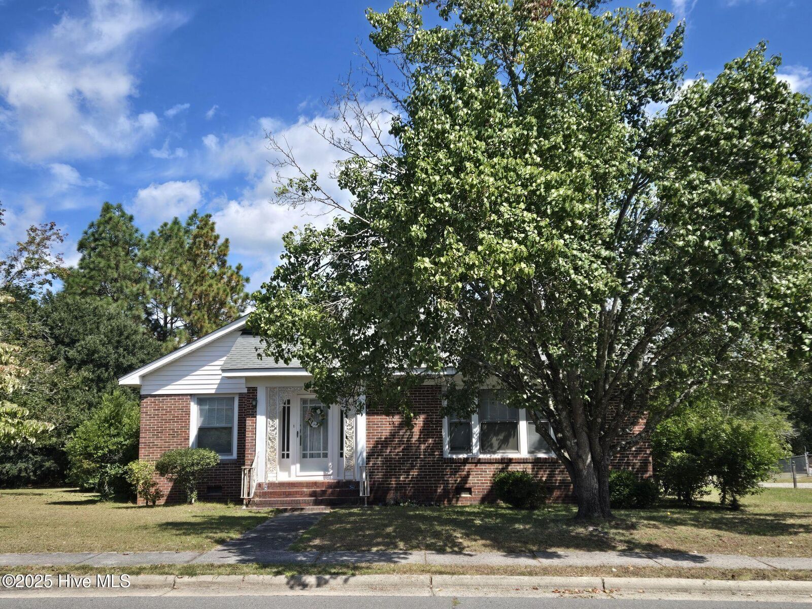 Property Photo: 1100 McDonald Avenue NC 28345